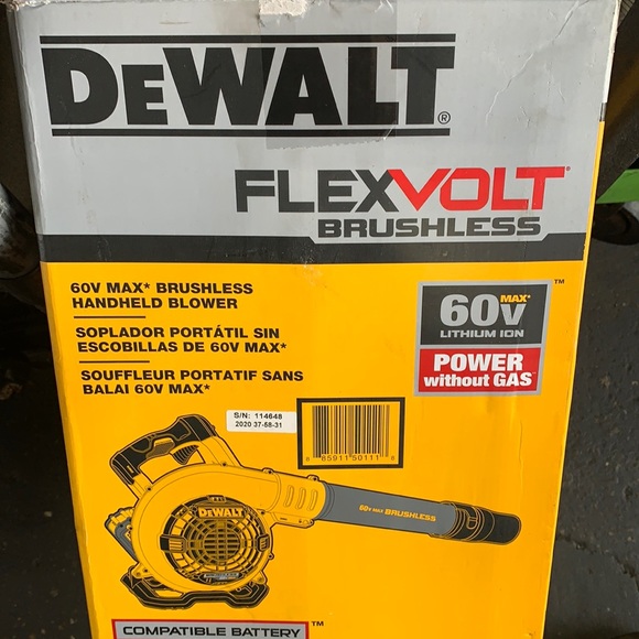 Leaf blower